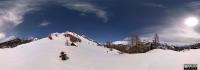 Les chalets du Queyrellin enfoui dans la neige à 1992 m