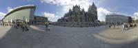 The train station in front of Cathedral