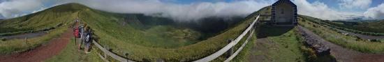 Petite chapelle à la Caldera de Faial