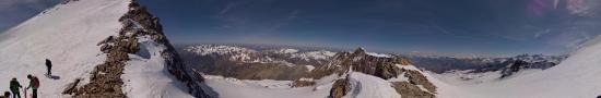 At the pass of Barbarate, above the Etendard Peak