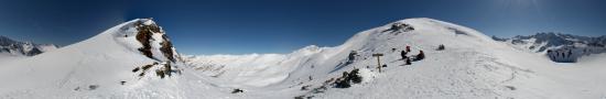 At the pass of Longet, above the peak Traversier