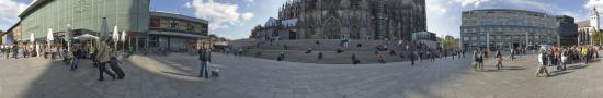 The train station in front of Cathedral