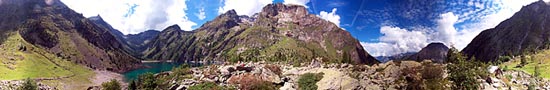 Le lac Lauvitel dans le Parc des Ecrins