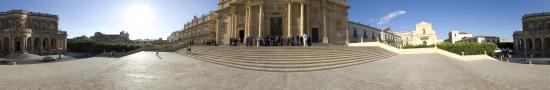 wedding at the Noto church