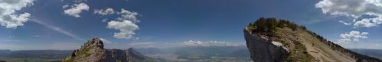 On the descent path from the summit of the Pic Saint Michel-1853 m