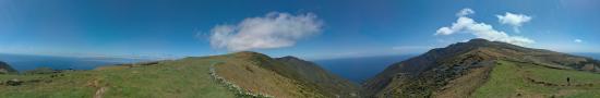 45/5000
At the start of the descent to Faja dos Cubres