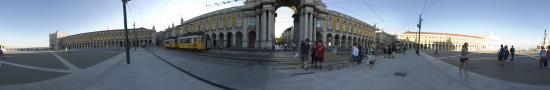 On the Do Comercio plaza