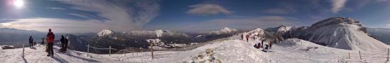 A the summit of Pravouta, in front of Dent de Crolles, 1750 m