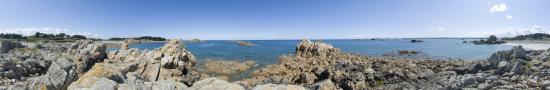 The rocky coast at Pors Hir